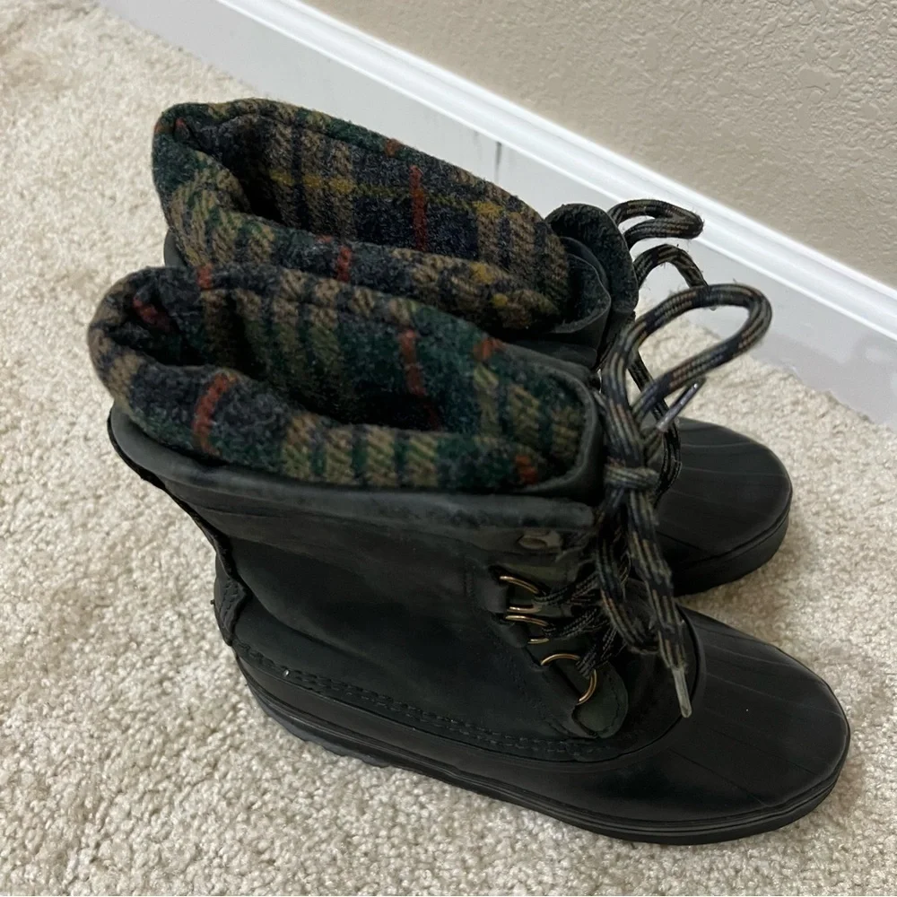 Sorel Women Lace Up Mid Calf Winter Snow Boots Green Plaid Suede Rubber Size 6,